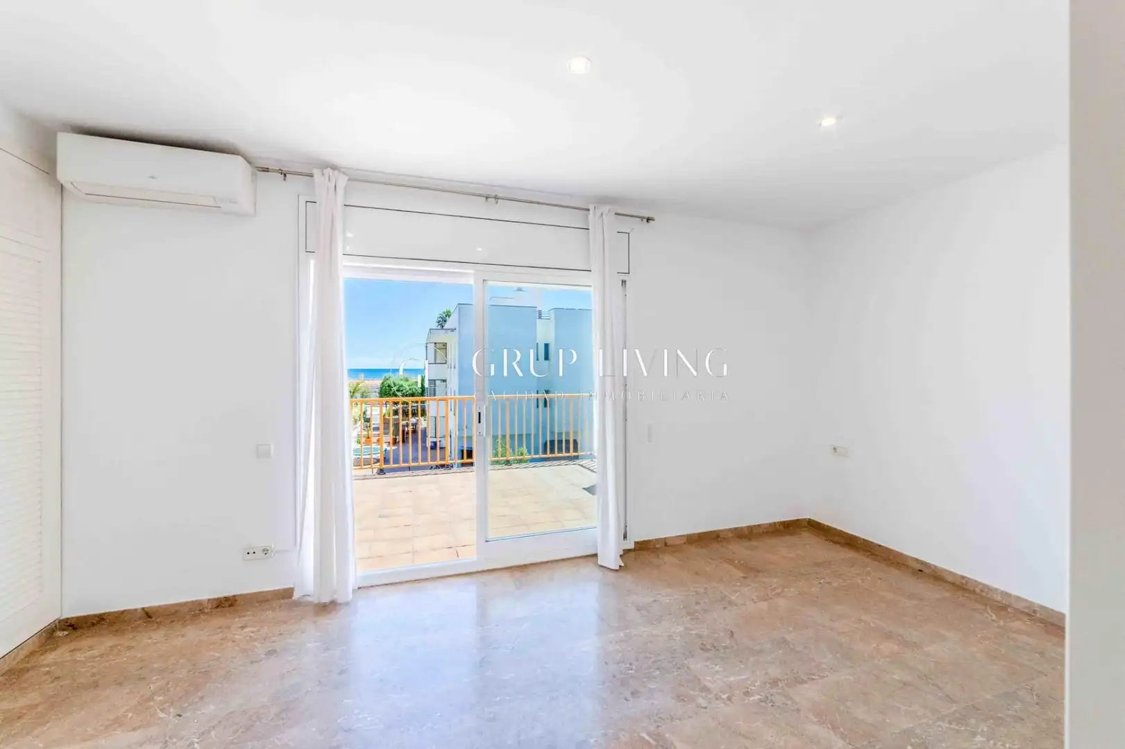 Casa amb terrassa en venda a Can Girona - Terramar - Vinyet, imagen 27