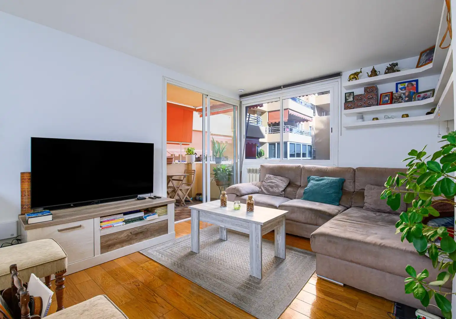 Sala de estar de Dúplex en venta en  Palma de Mallorca con Aire acondicionado, Calefacción y Jardín privado