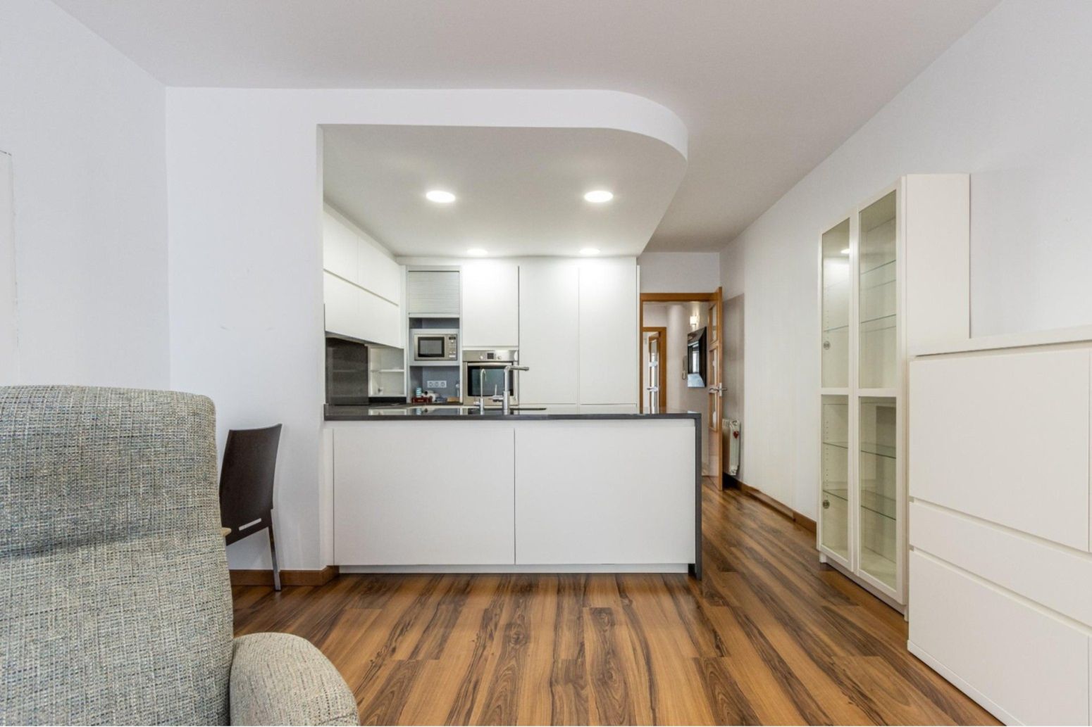 Cuina de Casa adosada en venda en Terrassa amb Aire condicionat, Calefacció i Parquet