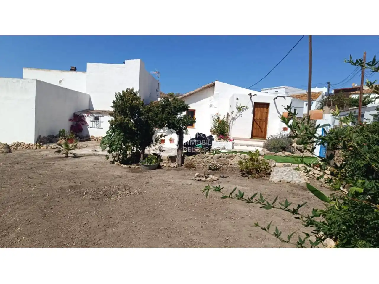 Vista exterior de Casa o xalet en venda en Benalup-Casas Viejas amb Jardí privat, Terrassa i Moblat