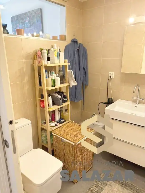 Baño de Piso en venta en Bilbao  con Calefacción, Terraza y Trastero