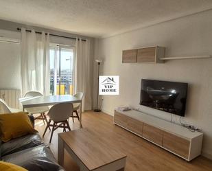 Living room of Flat to rent in  Albacete Capital  with Air Conditioner and Balcony