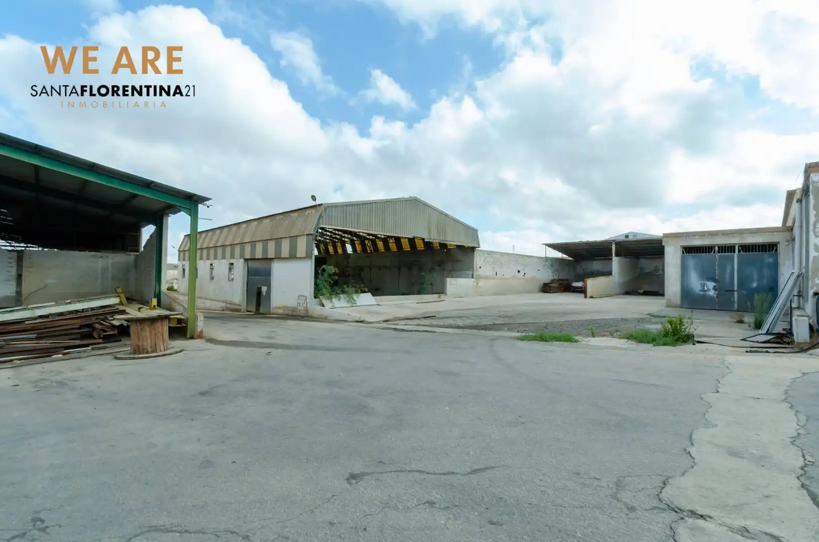 Vista exterior de Nau industrial de lloguer en Cartagena