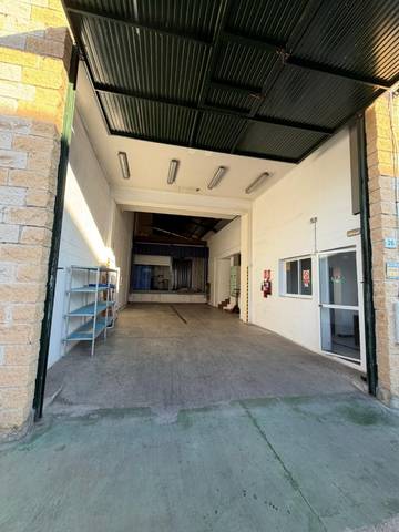 Nave industrial en Venta en Calle de Guernica en Churriana - El Pizarrillo - La Noria-Guadalsol