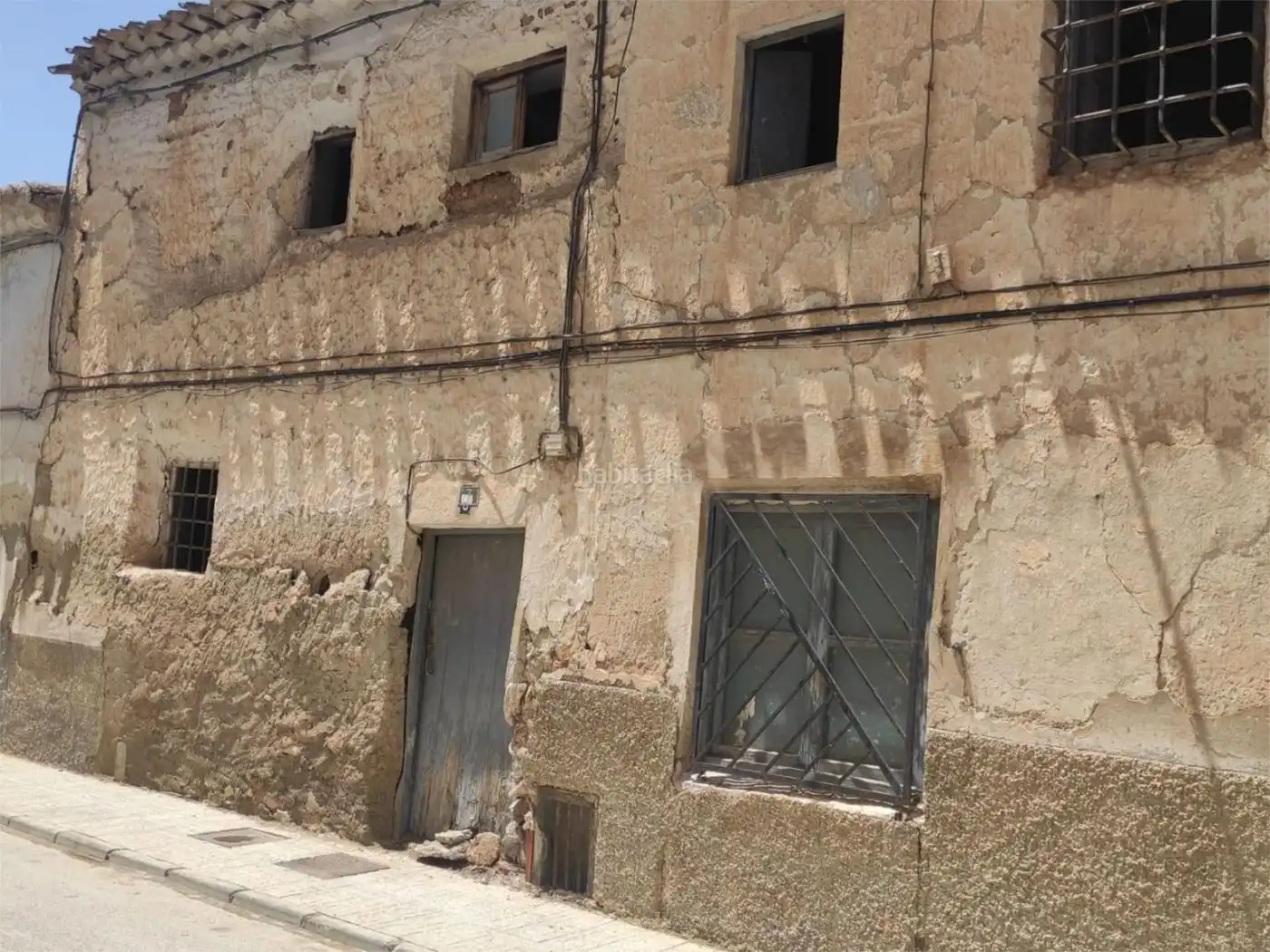 Adossat amb jardí en venda a Calle Buitre 7