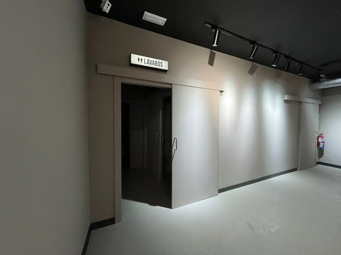 Gewerbefläche zur Übernahme in Centre, imagen 6