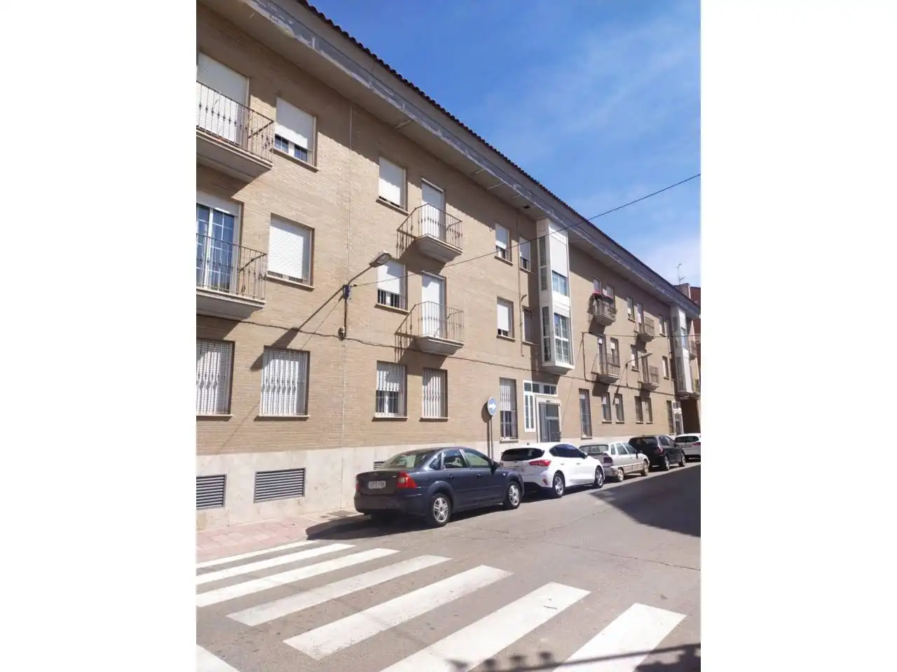 Vista exterior de Piso en venta en Manzanares con Aire acondicionado, Calefacción y Parquet