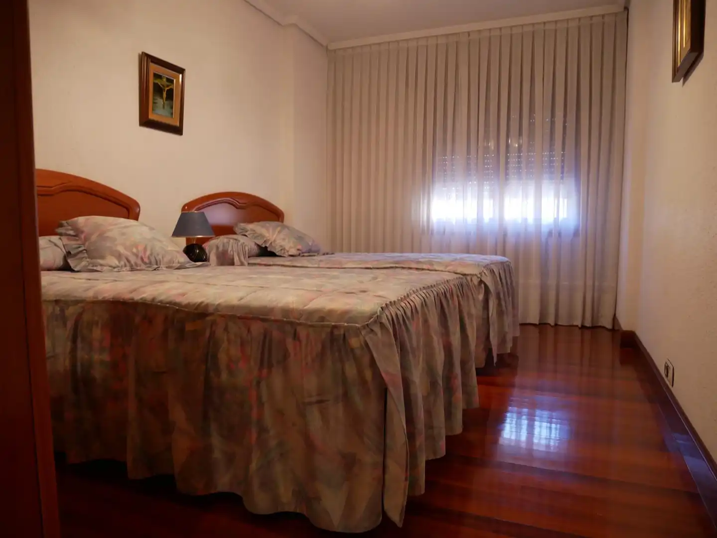 Habitación de Piso en venta en Basauri  con Calefacción y Balcón