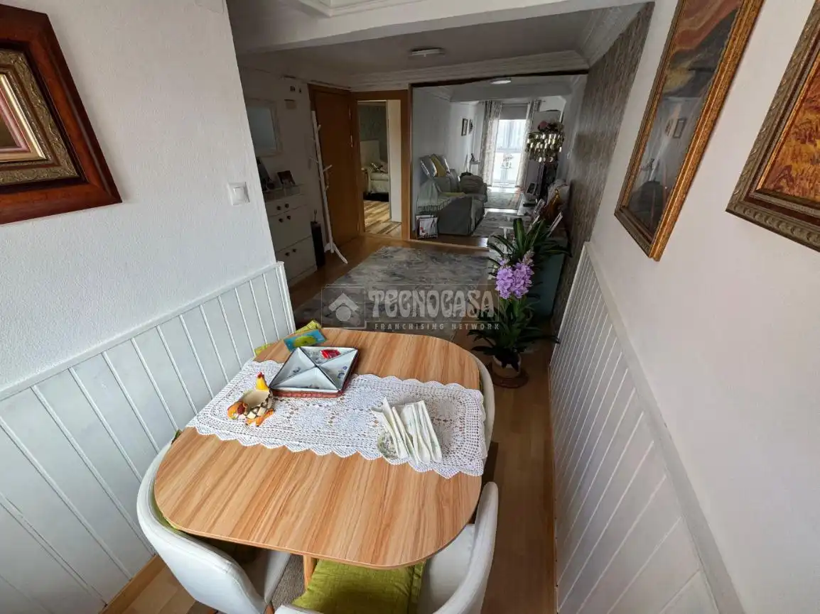 Comedor de Piso en venta en Santander con Parquet y Balcón