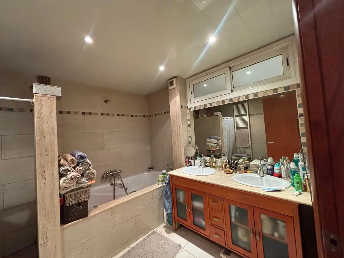 Casa aparellada en venda a Centre - Sant Oleguer, imagen 23