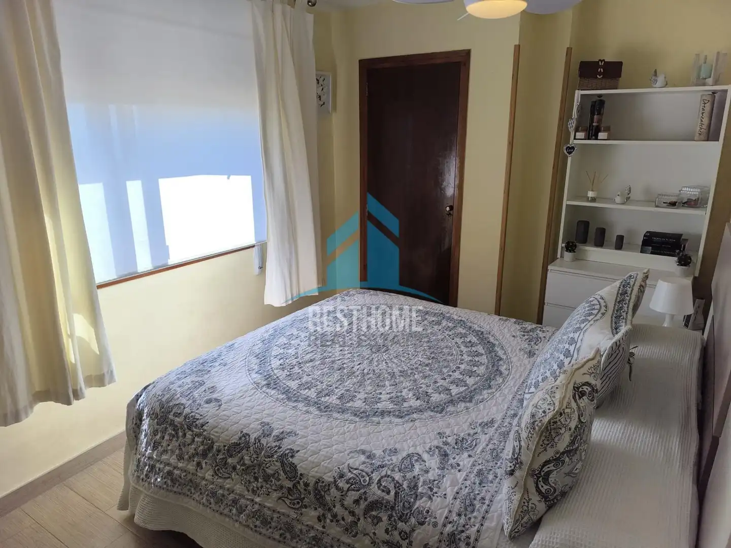 Habitación de Piso en venta en Tavernes de la Valldigna con Amueblado y Balcón