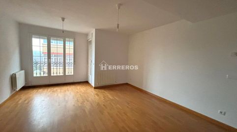 Piso en venta en Uruñuela, 3 dormitorios.