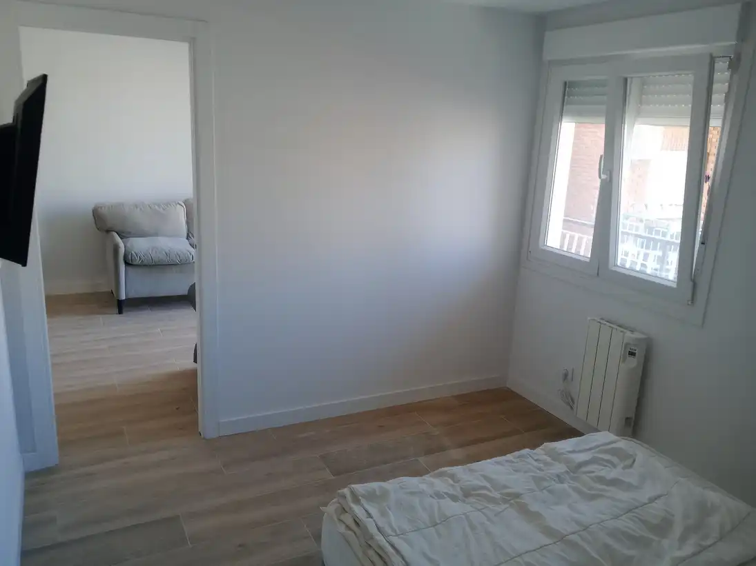 Bedroom of Flat for sale in Madrid  with Air Conditioner, Heating and Terrace