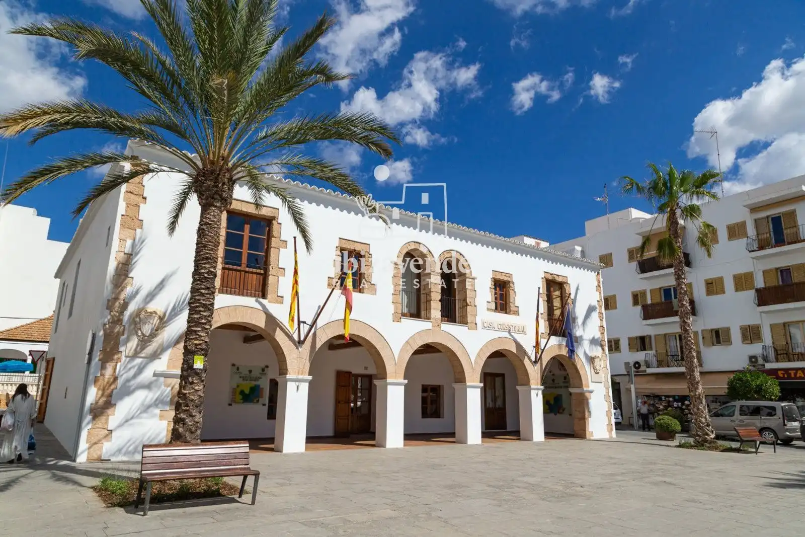 Außenansicht von Wohnung zur Miete in Santa Eulària des Riu mit Klimaanlage, Terrasse und Möbliert
