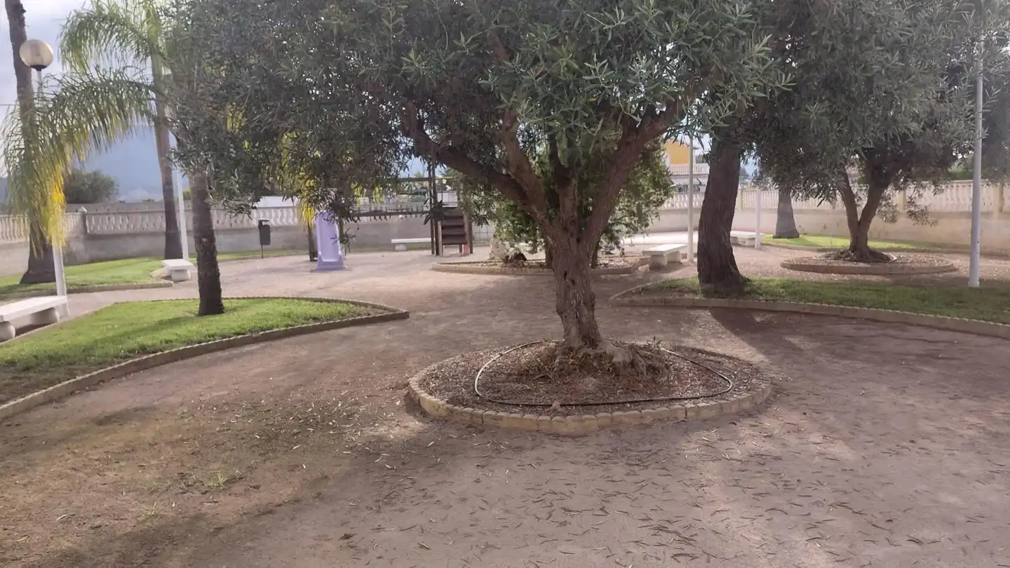 Parking de Casa o chalet en venta en Tavernes de la Valldigna con Calefacción, Terraza y Amueblado