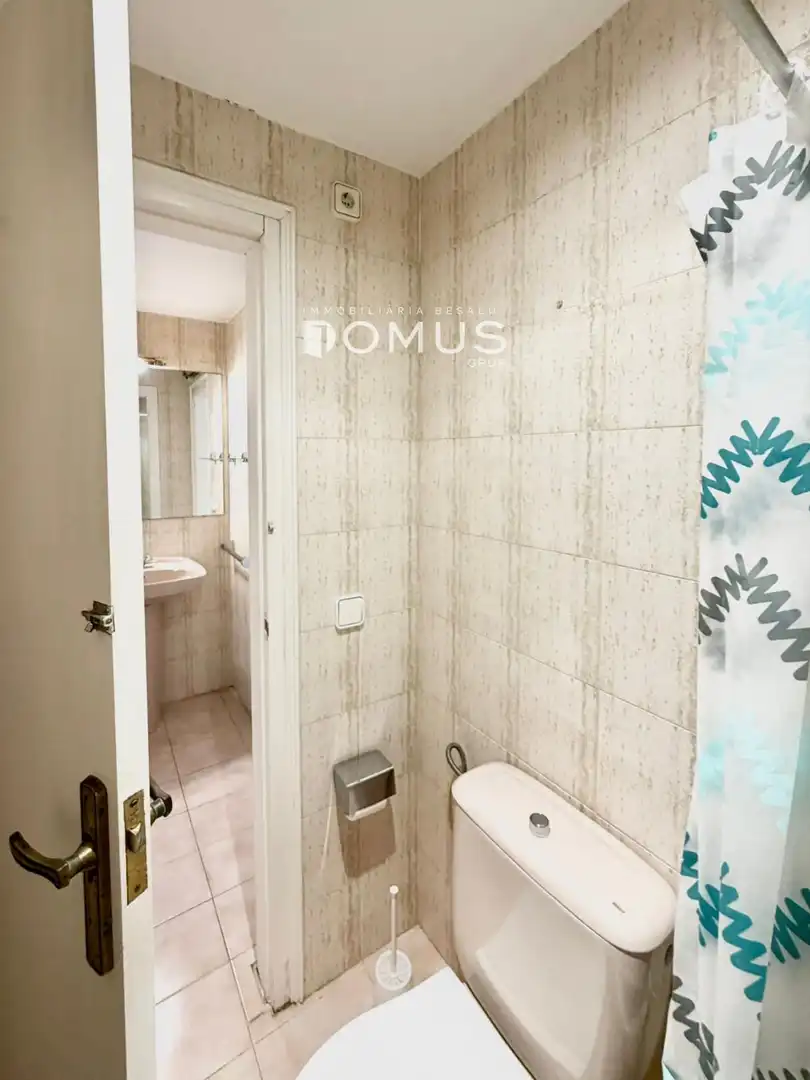Badezimmer von Wohnung zur Miete in L'Escala mit Klimaanlage, Heizung und Terrasse