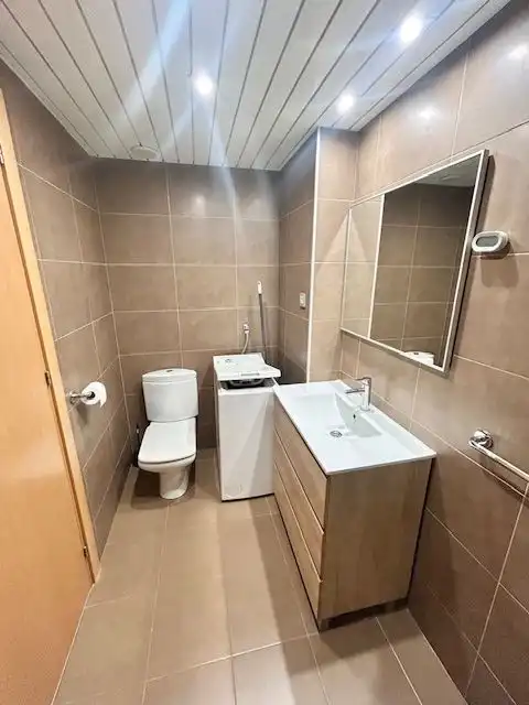 Baño de Piso en venta en Tarragona con Aire acondicionado