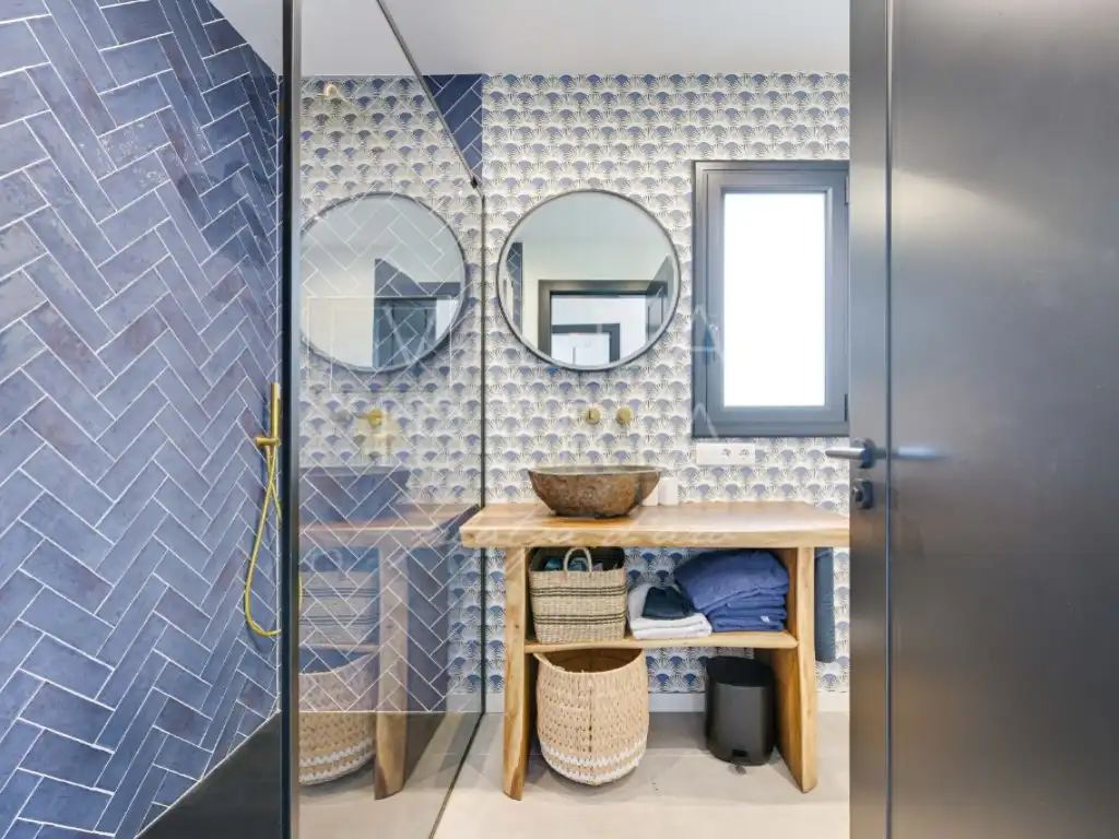 Badezimmer von Haus oder Chalet zum Verkauf in Santa Cristina d'Aro mit Klimaanlage, Heizung und Privatgarten