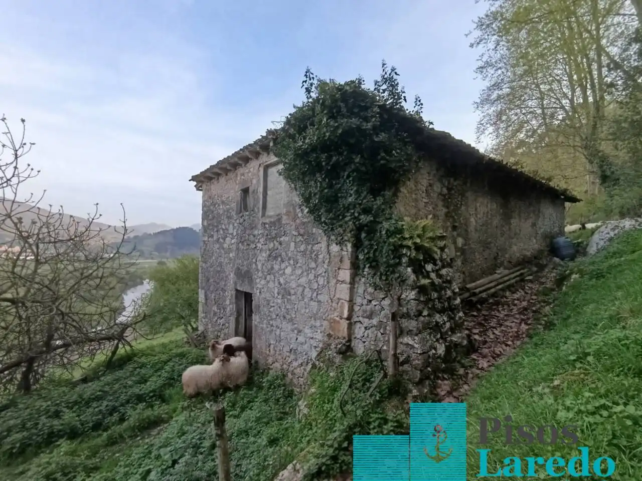 Vista exterior de Casa o chalet en venta en Voto con Jardín privado, Terraza y Amueblado