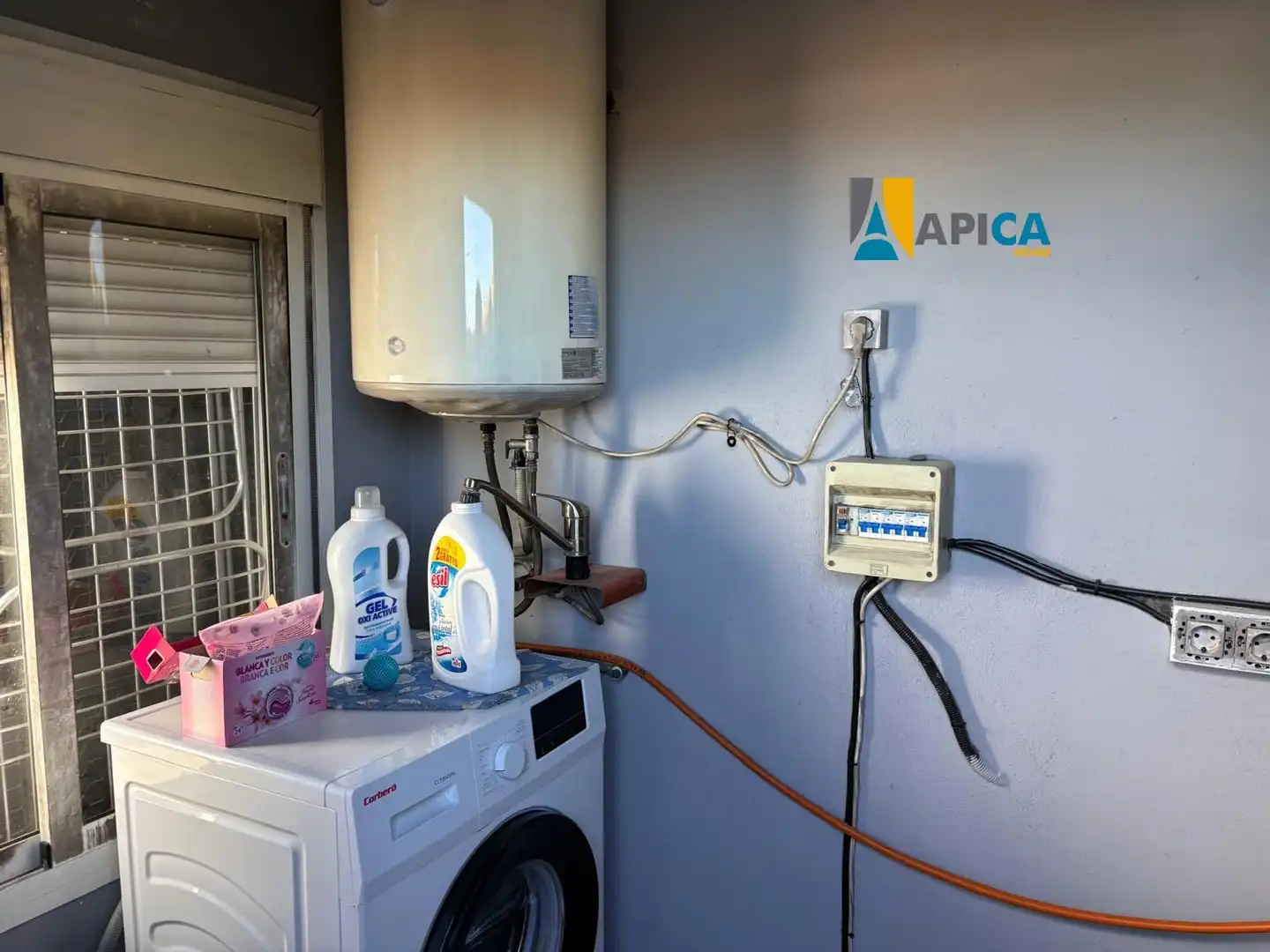 Balcony of Houses for sale in Chiclana de la Frontera  with Air Conditioner, Terrace and Storage room