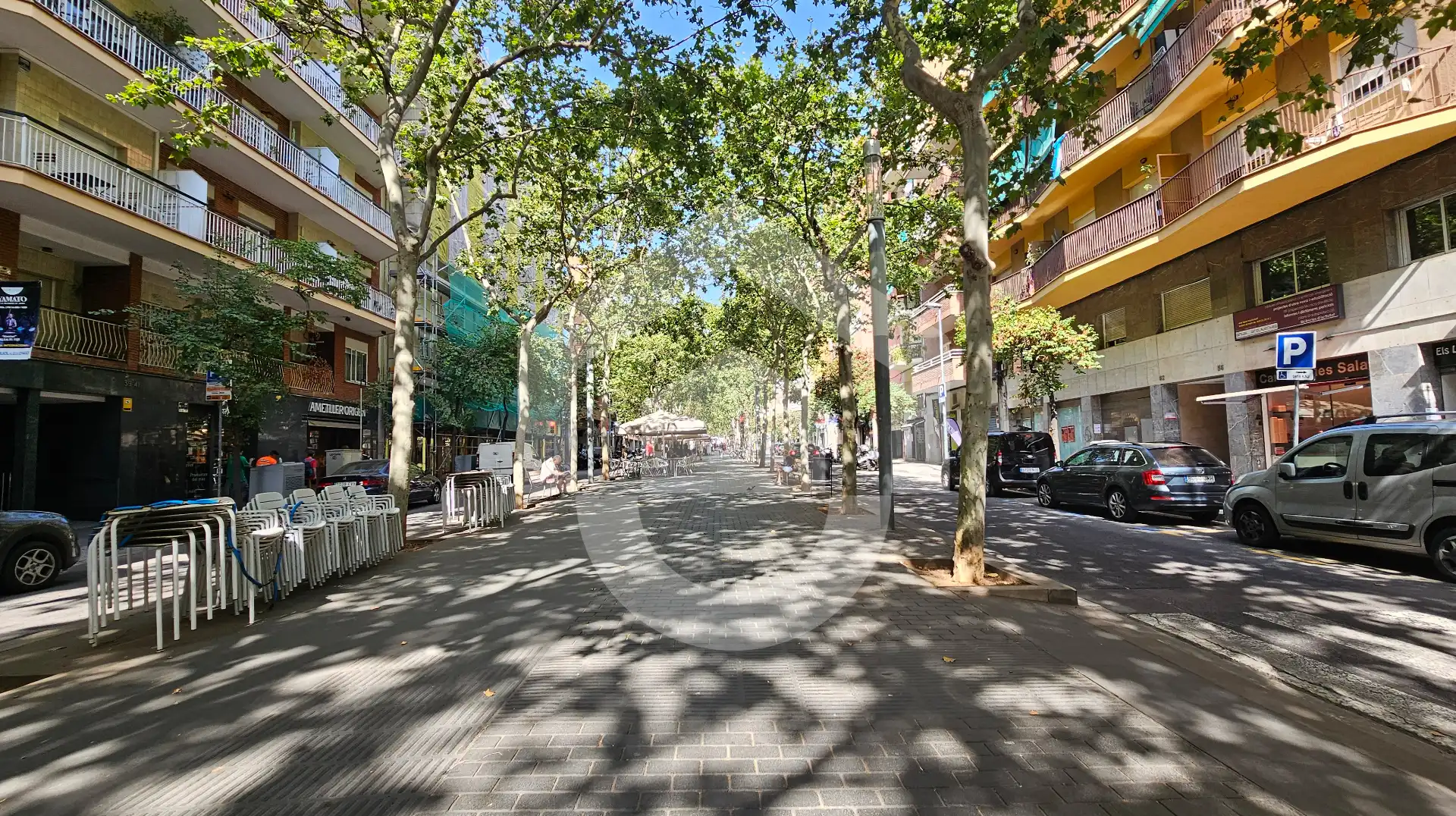 Vista exterior de Pis en venda en Barcelona amb Calefacció