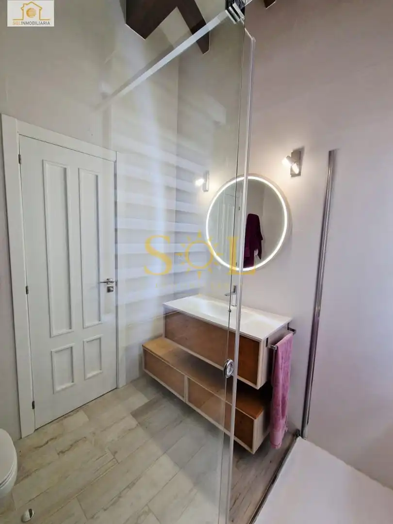 Baño de Casa o chalet en venta en Villaquilambre con Calefacción, Jardín privado y Parquet