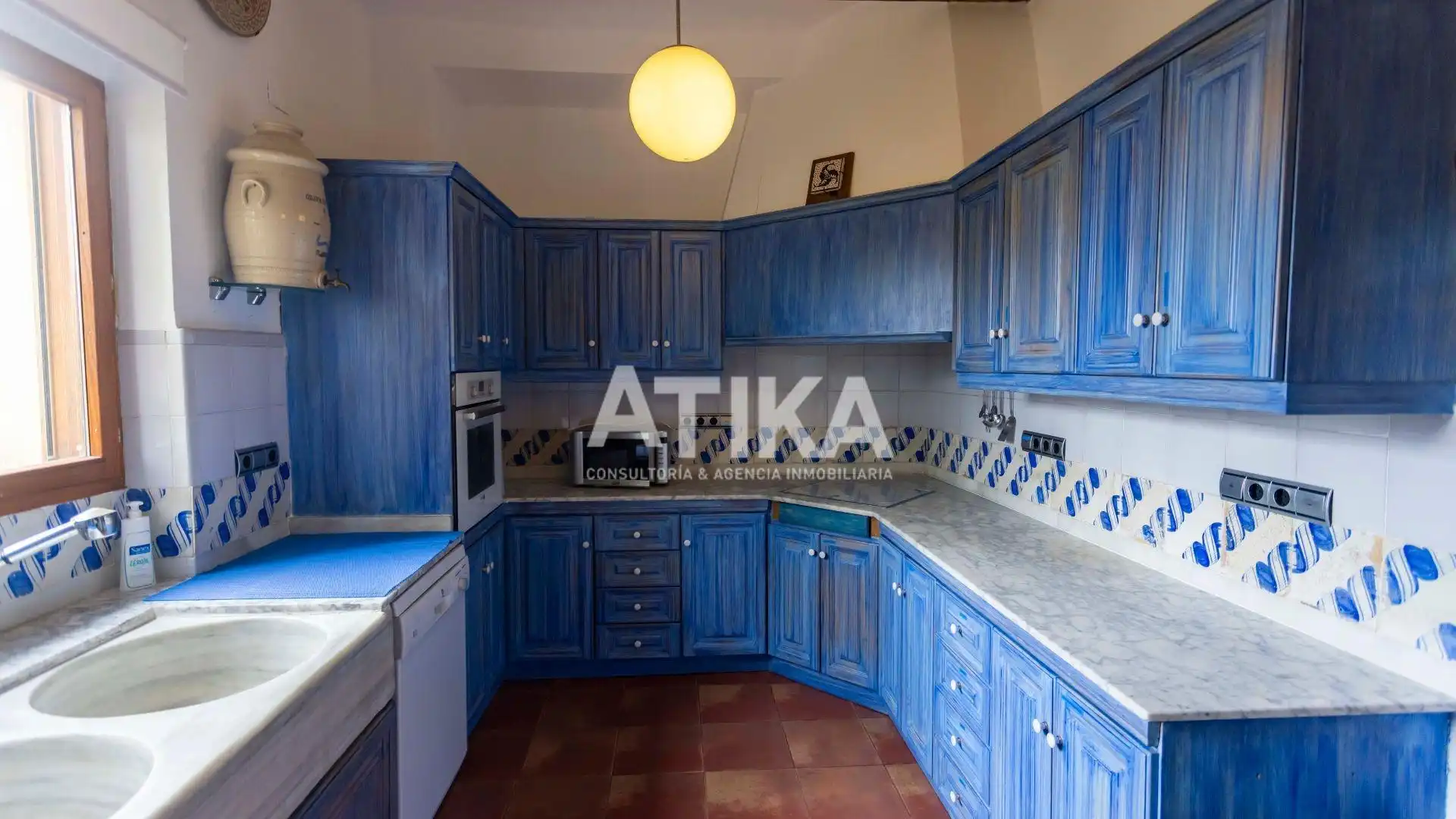 Küche von Country house zum Verkauf in Fontanars dels Alforins mit Klimaanlage, Heizung und Privatgarten