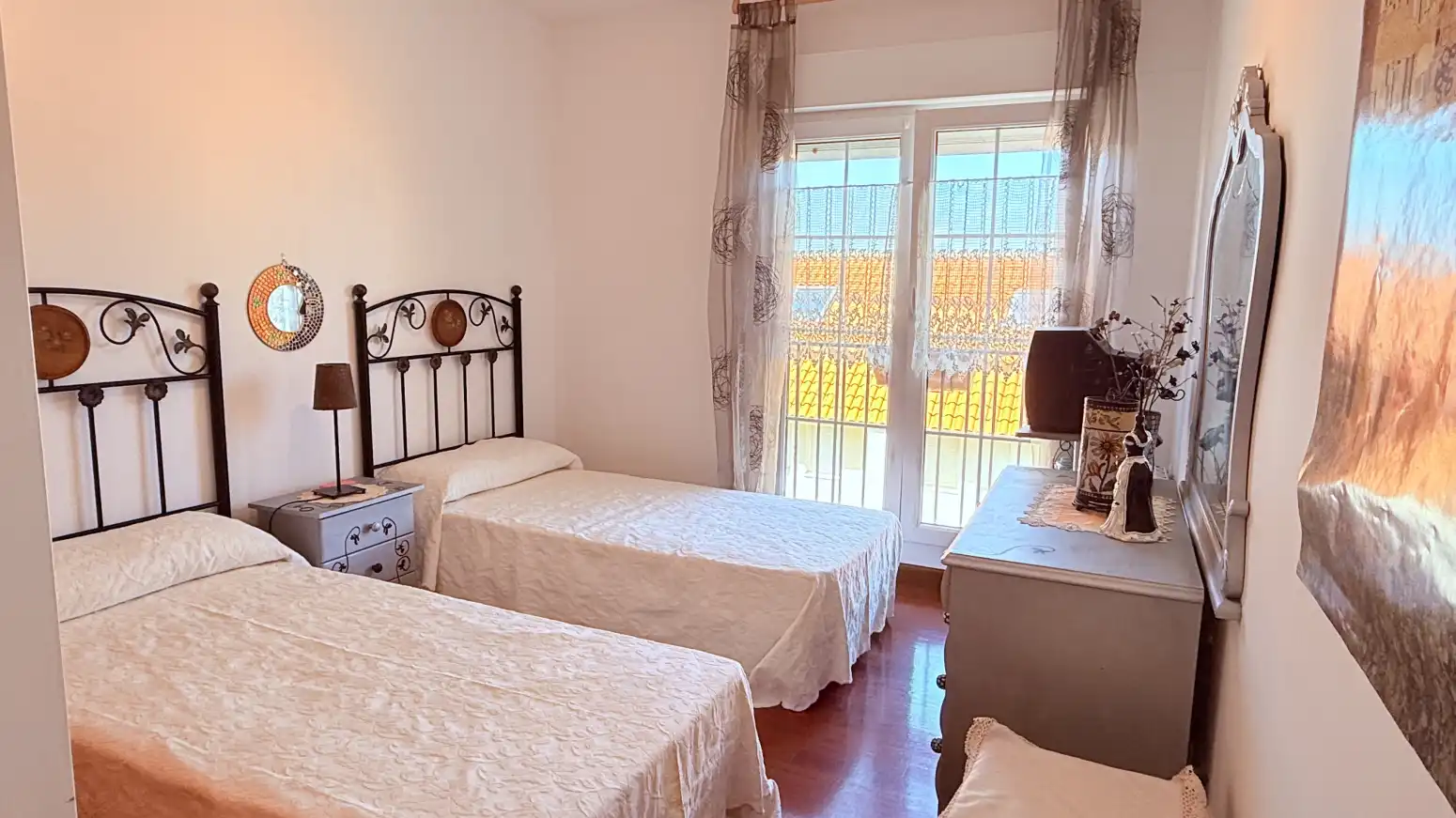 Habitación de Casa adosada en venta en Alfoz de Lloredo con Calefacción, Jardín privado y Terraza