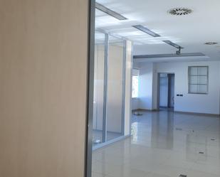 Office to rent in Badalona  with Air Conditioner