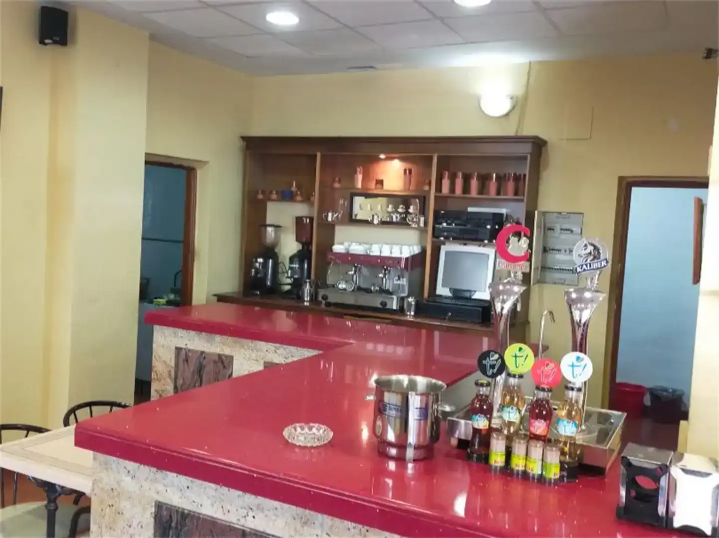 Local en venda en Linares amb Aire condicionat i Moblat