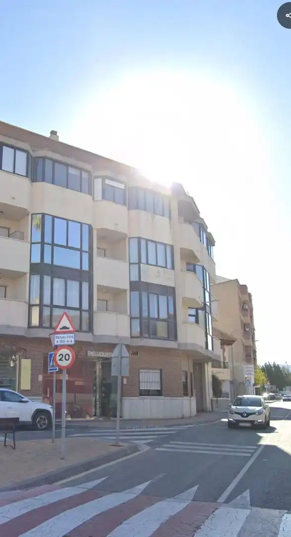 Vista exterior de Garaje de alquiler en Murcia