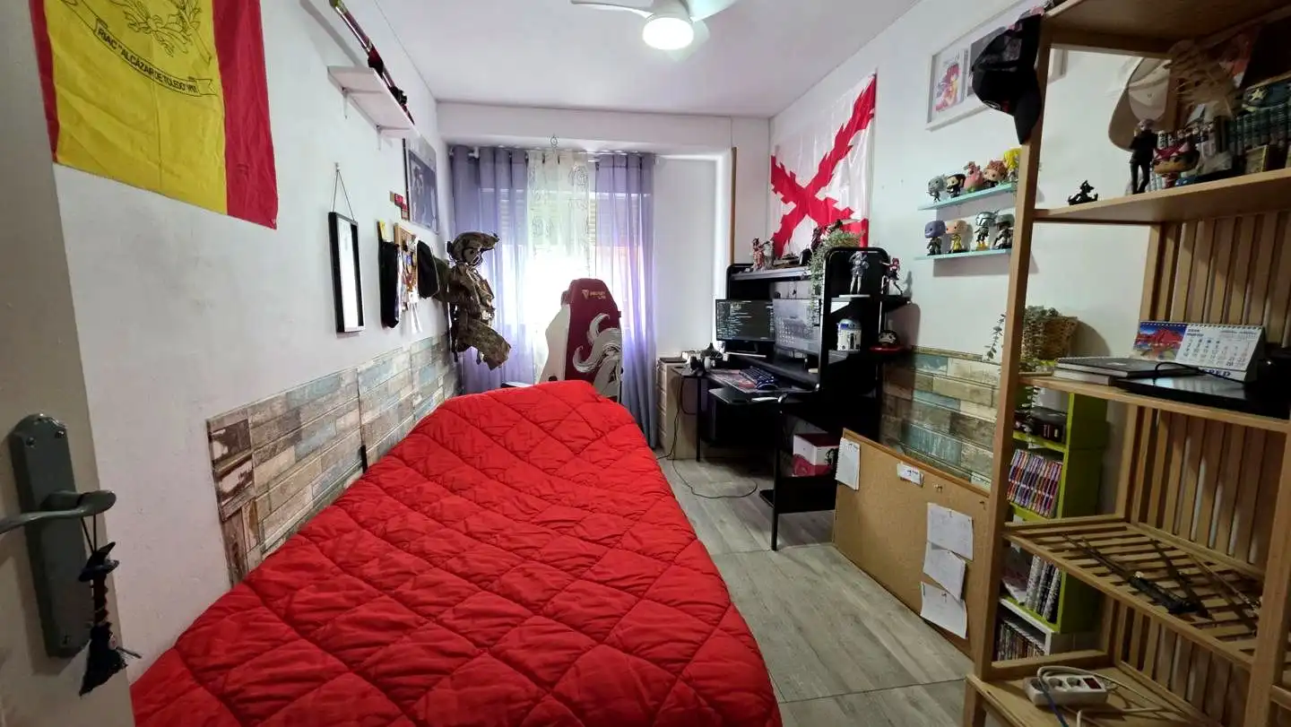 Habitación de Piso en venta en San Sebastián de los Reyes con Terraza y Balcón