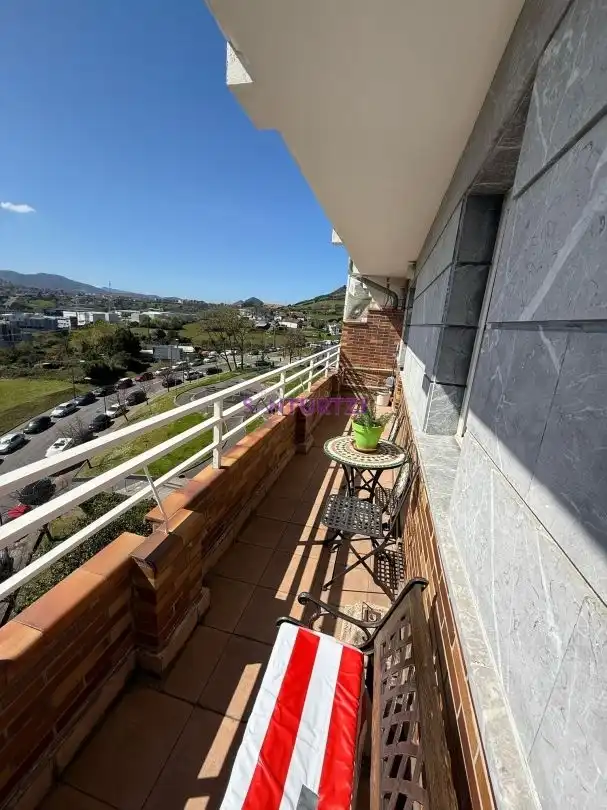 Maisonette zur Miete in Kabiezes