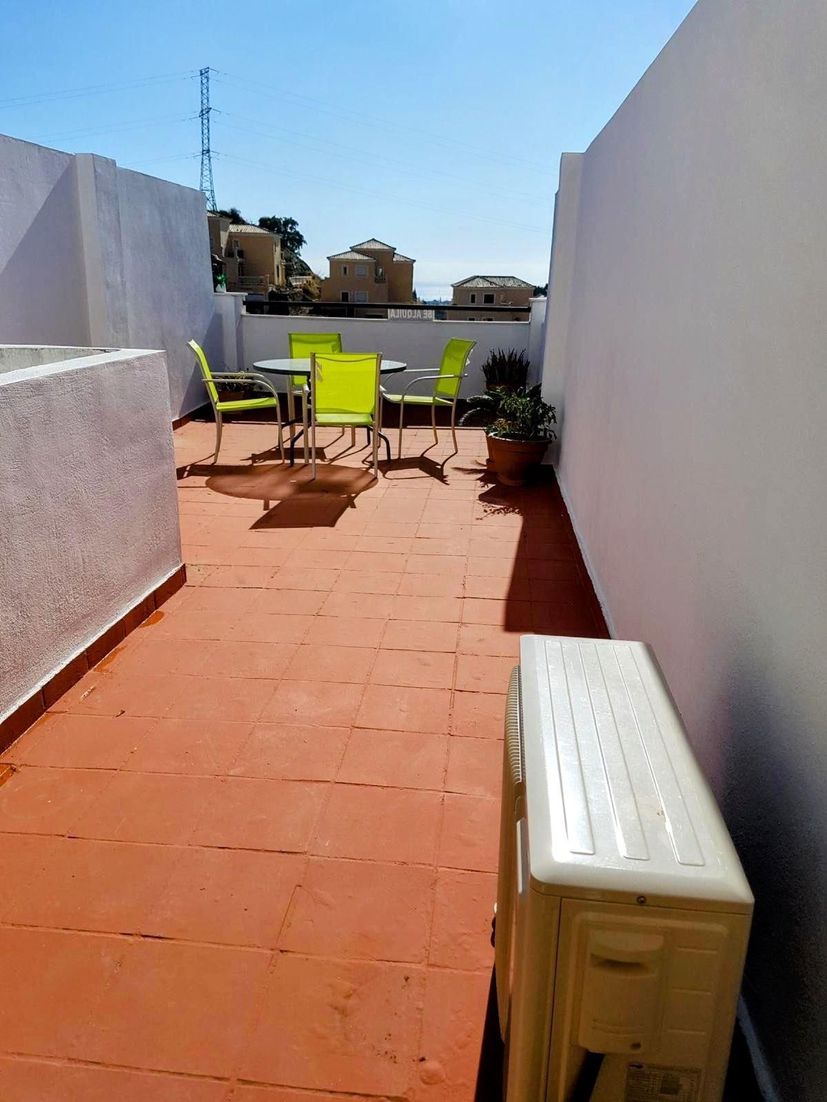 Duplex for sale in Altos de Estepona, Estepona
