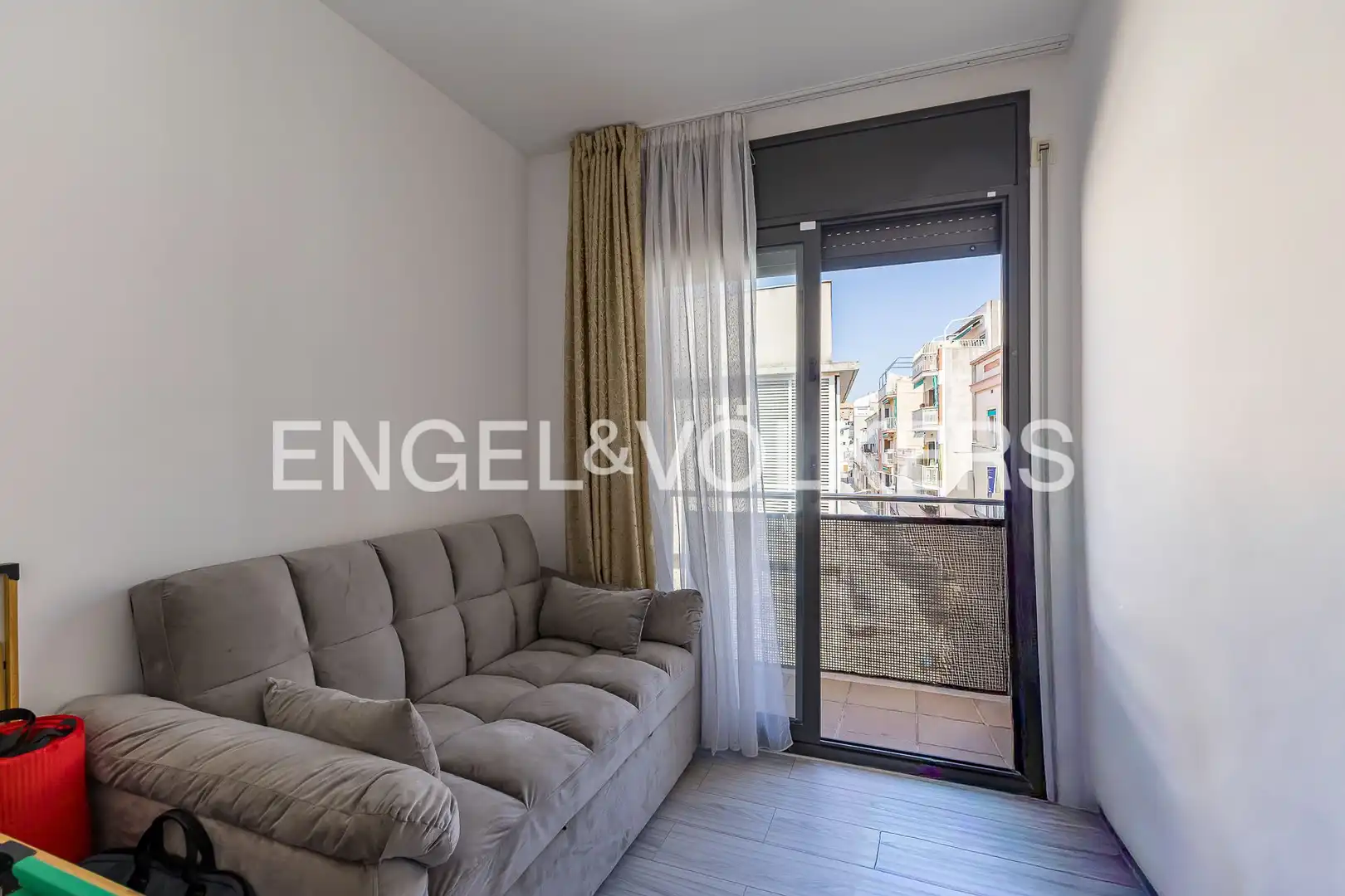 Terraza de Piso en venta en Vilanova i la Geltrú con Aire acondicionado, Calefacción y Trastero