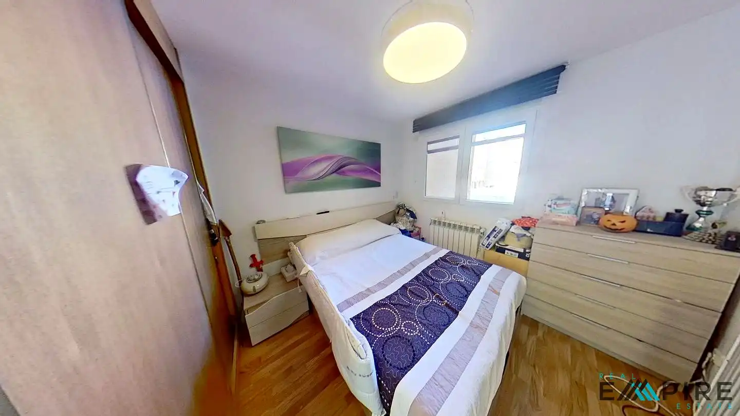 Habitación de Piso en venta en Parla con Aire acondicionado, Calefacción y Internet