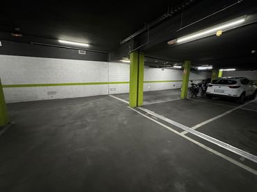 Individual con ascensor en venta en Passatge de la Diputació