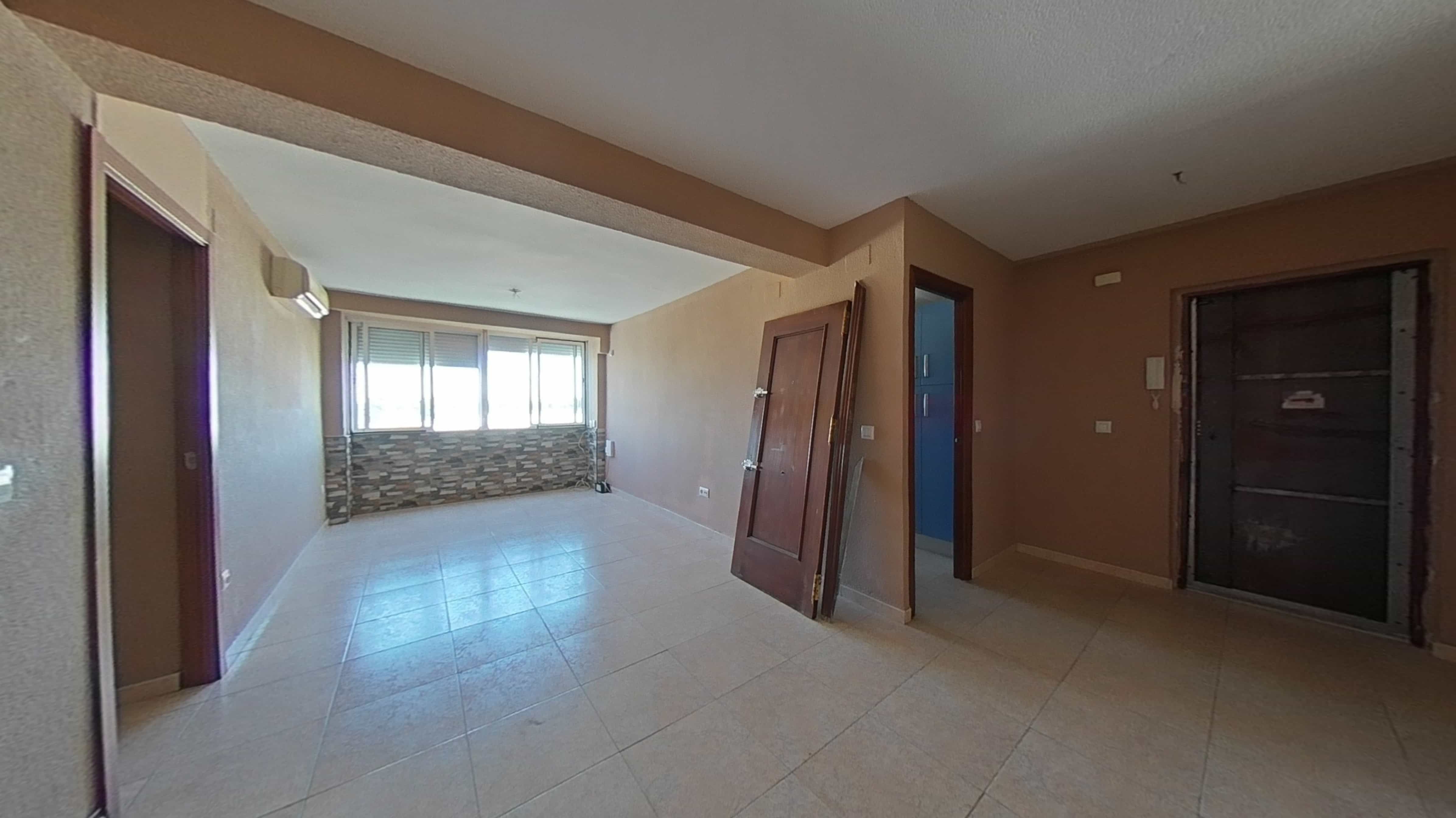 Flat for sale in Dos Hermanas  with Air Conditioner