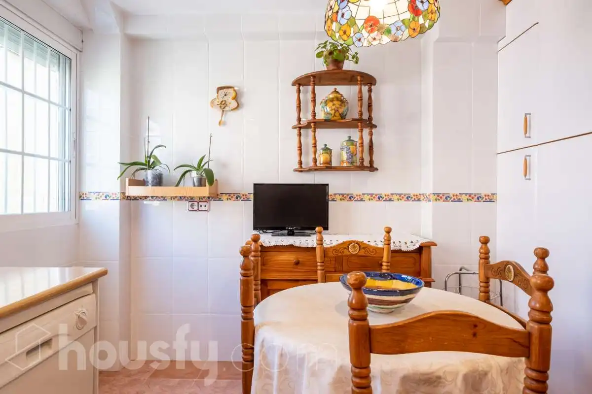 Bedroom of Flat for rent in Madrid  with Air Conditioner, Heating and Furnished