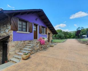 Exterior view of Country house for sale in Carucedo  with Terrace and Swimming Pool