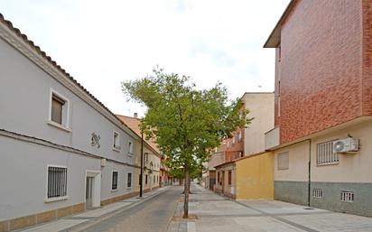 Exterior view of Apartment for sale in  Zaragoza Capital  with Air Conditioner