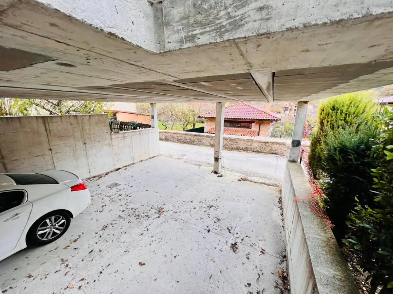Parking de Casa o chalet en venta en Valle de Sedano con Jardín privado