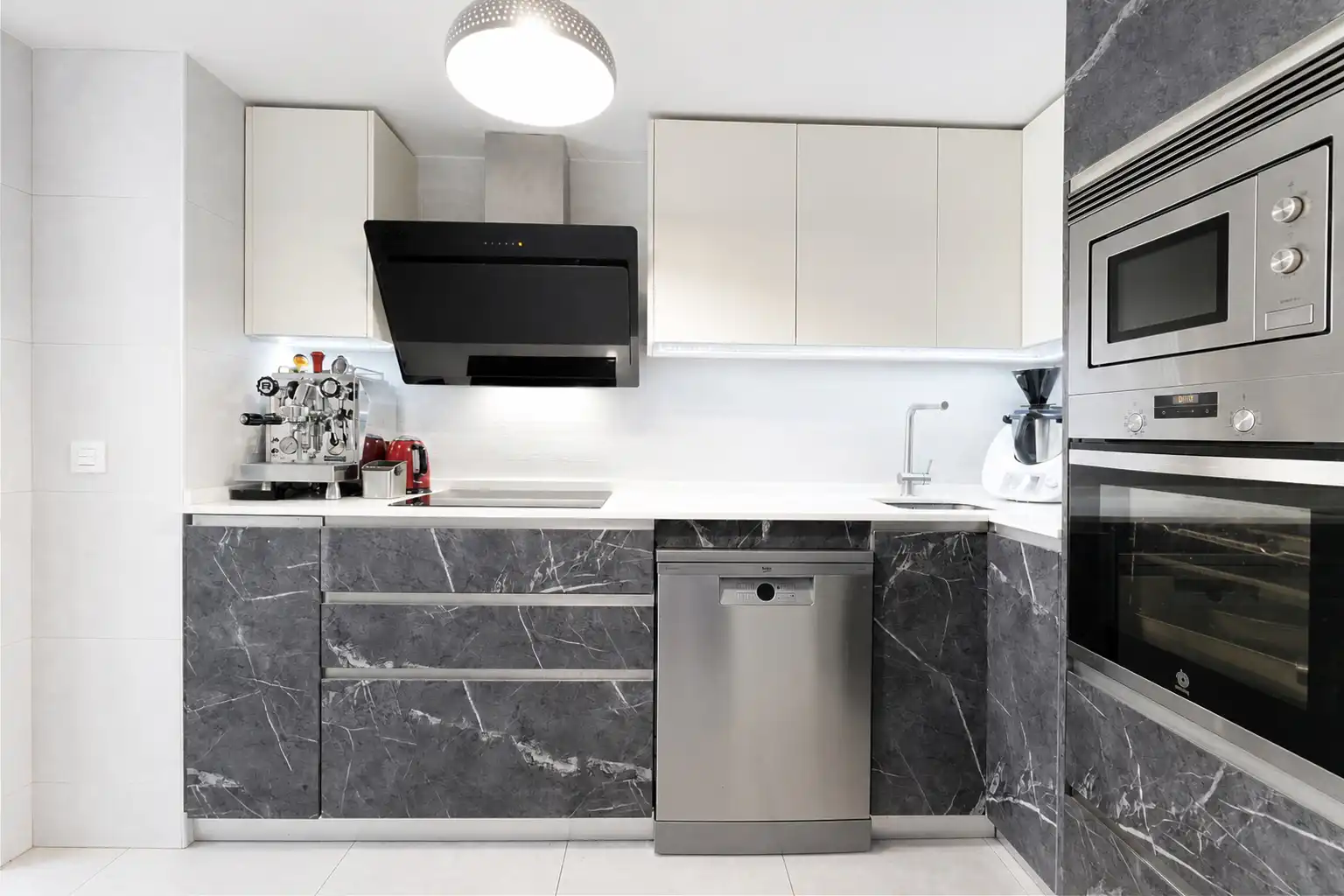 Cocina de Apartamento en venta en Mijas con Aire acondicionado, Parquet y Terraza