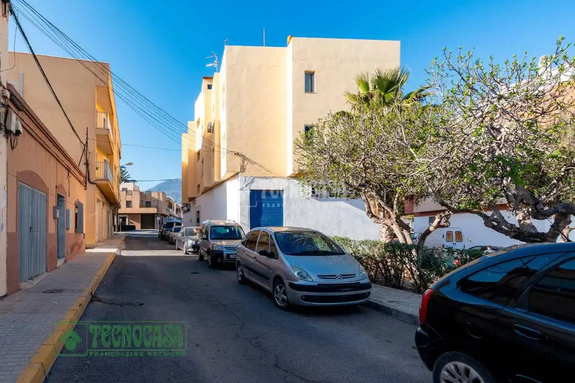 Vista exterior de Piso en venta en El Ejido con Amueblado