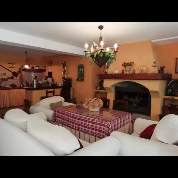 Comedor de Finca rústica en venta en Villaluenga del Rosario con Jardín privado, Terraza y Amueblado