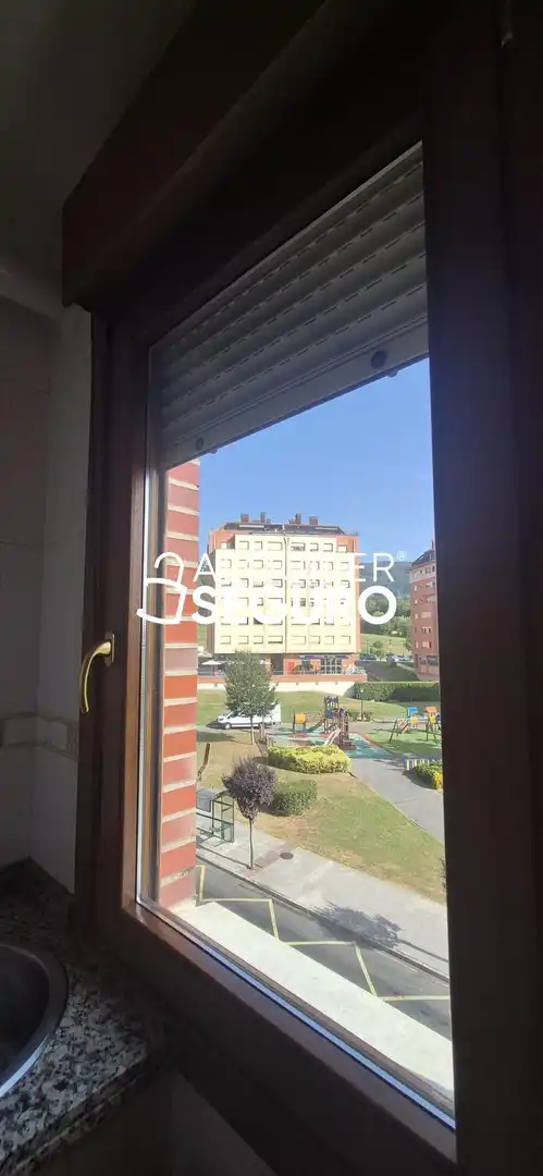 Vista exterior de Loft de alquiler en Oviedo  con Calefacción y Amueblado