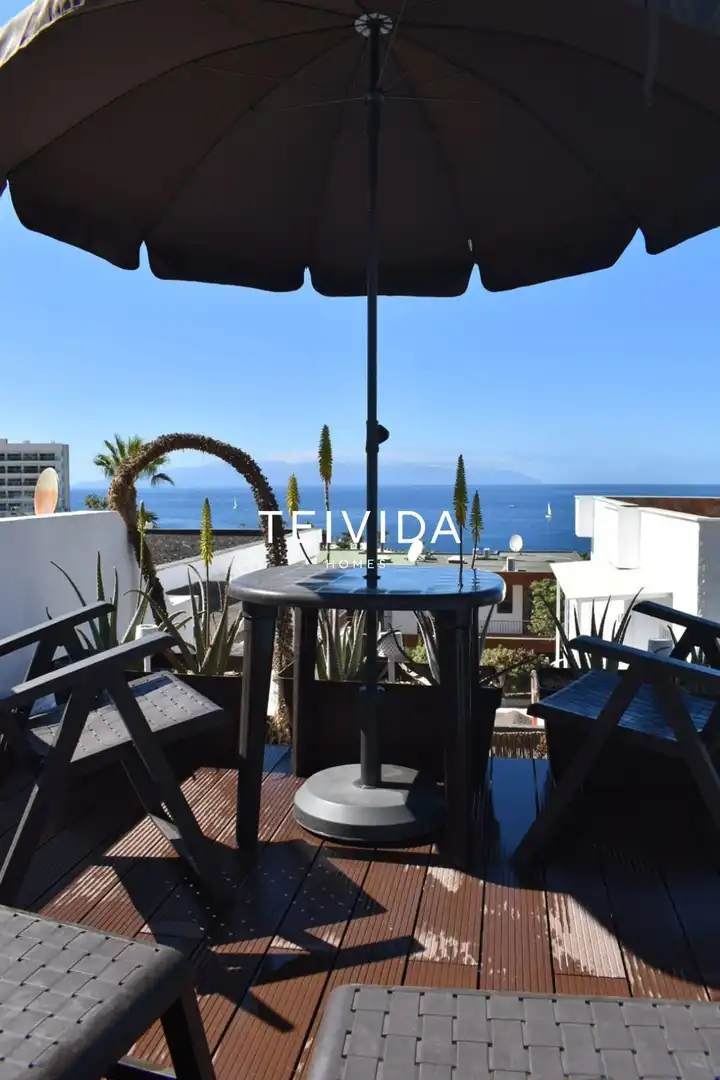 Casa adosada de lloguer en Santiago del Teide amb Piscina i Moblat