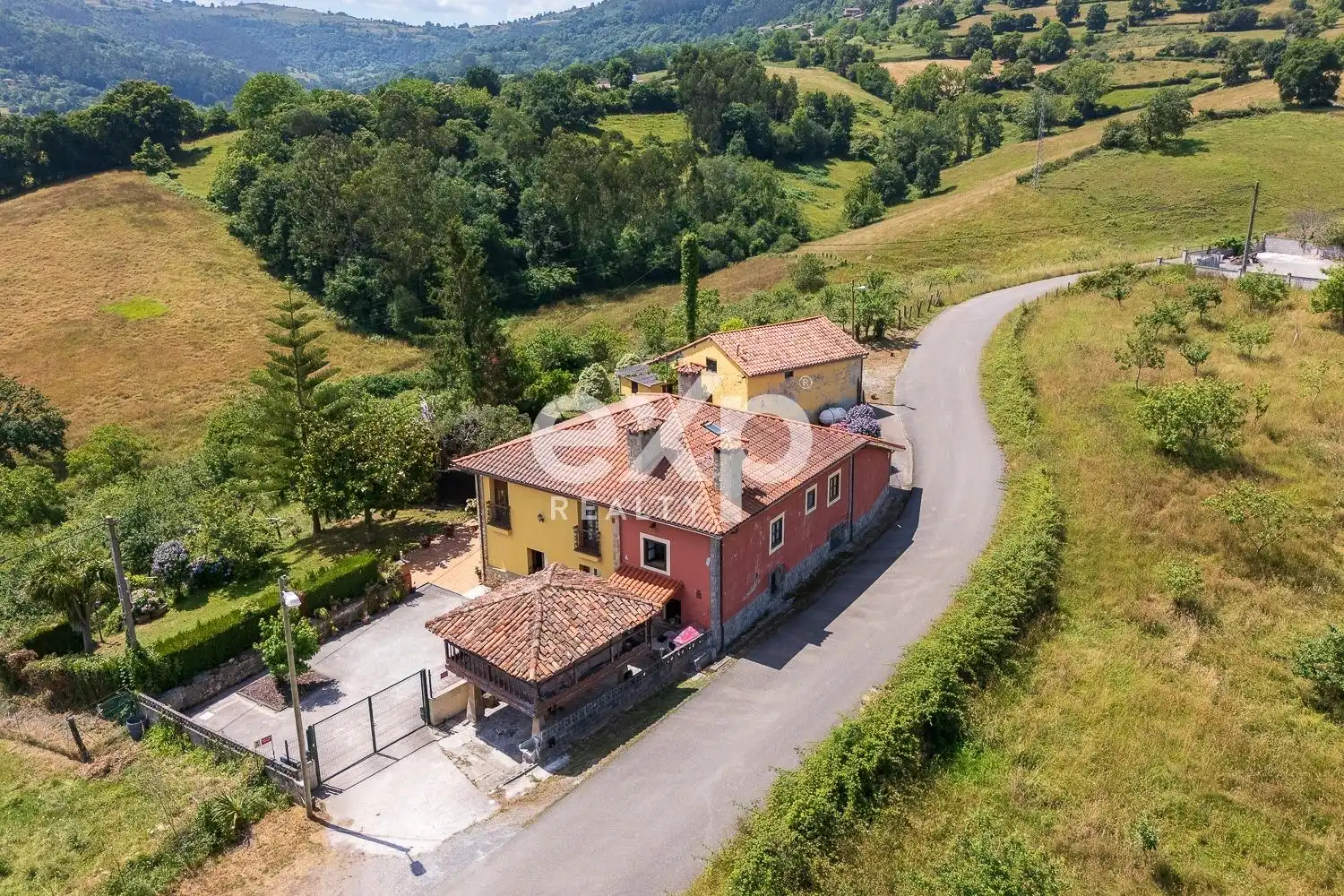 Exterior view of Houses for sale in Villaviciosa  with Heating, Private garden and Terrace