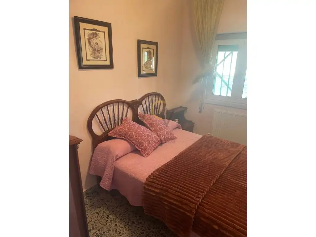 Dormitori de Finca rústica en venda en Villena amb Aire condicionat, Jardí privat i Piscina