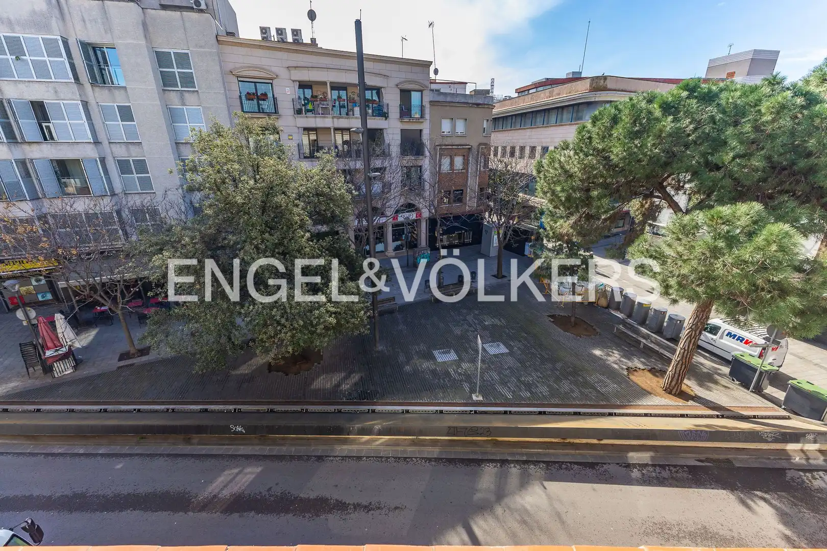Vista exterior de Casa o xalet en venda en Sabadell amb Aire condicionat, Calefacció i Terrassa